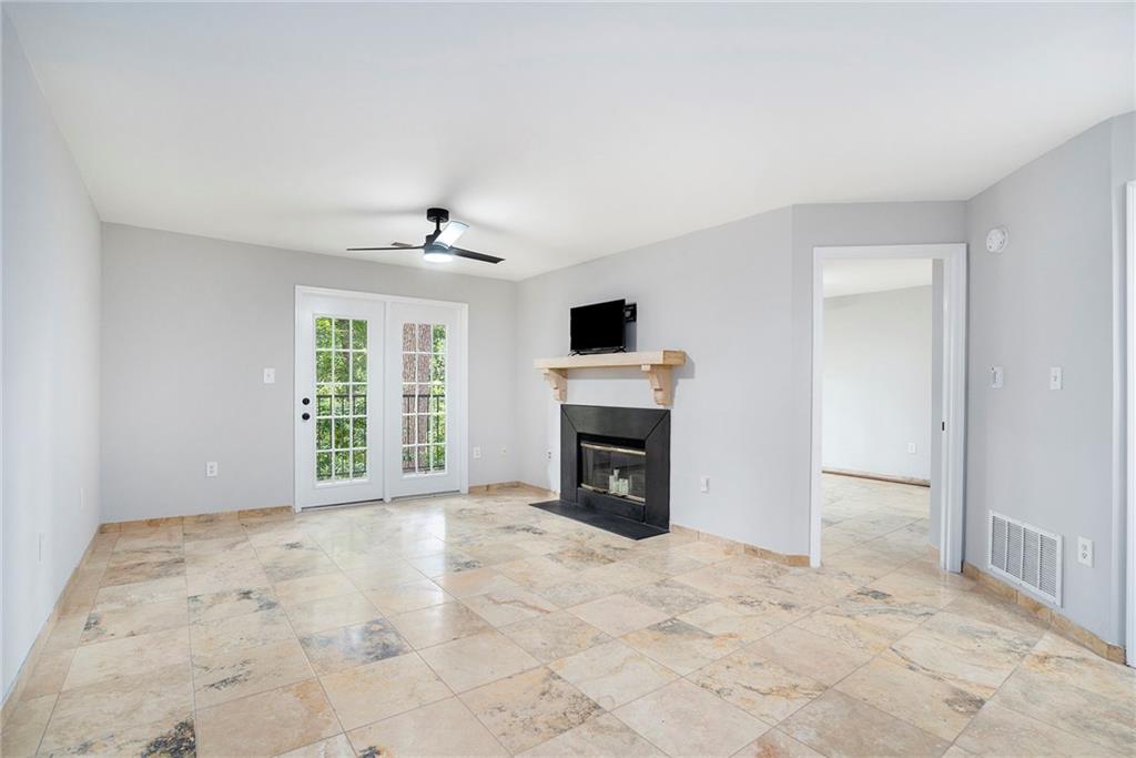 3655 Habersham Road Unit #141 B