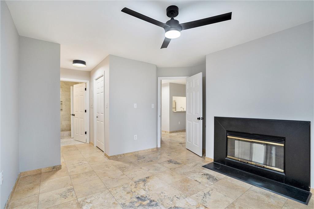 3655 Habersham Road Unit #141 B