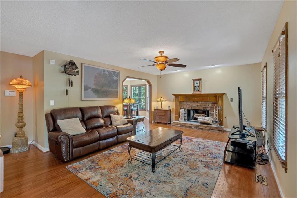 138 NE Sadler Drive