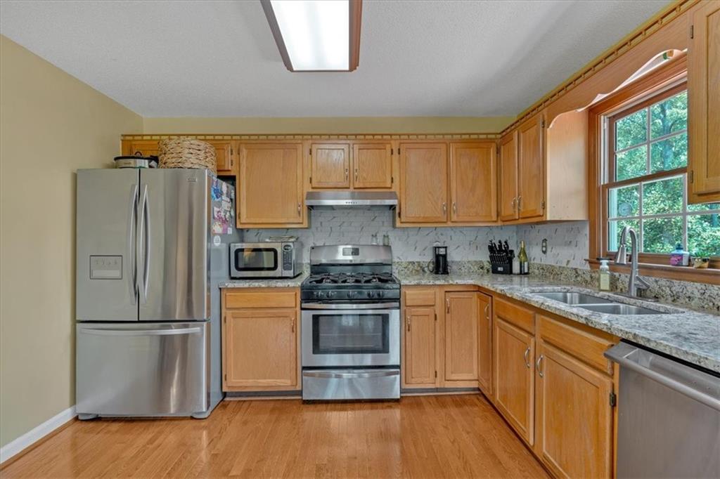 138 NE Sadler Drive