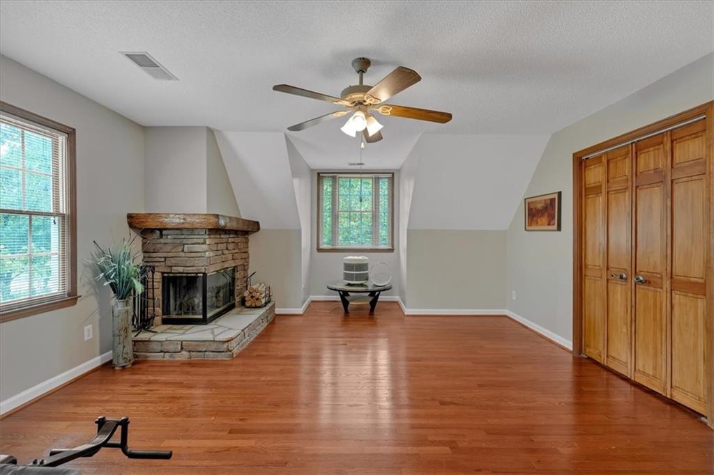138 NE Sadler Drive