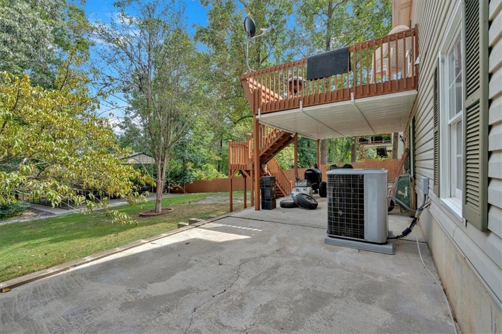 138 NE Sadler Drive