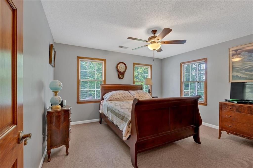 138 NE Sadler Drive