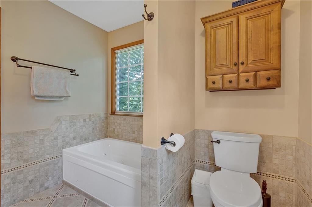 138 NE Sadler Drive
