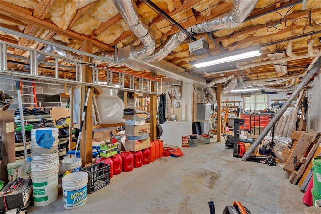 138 NE Sadler Drive