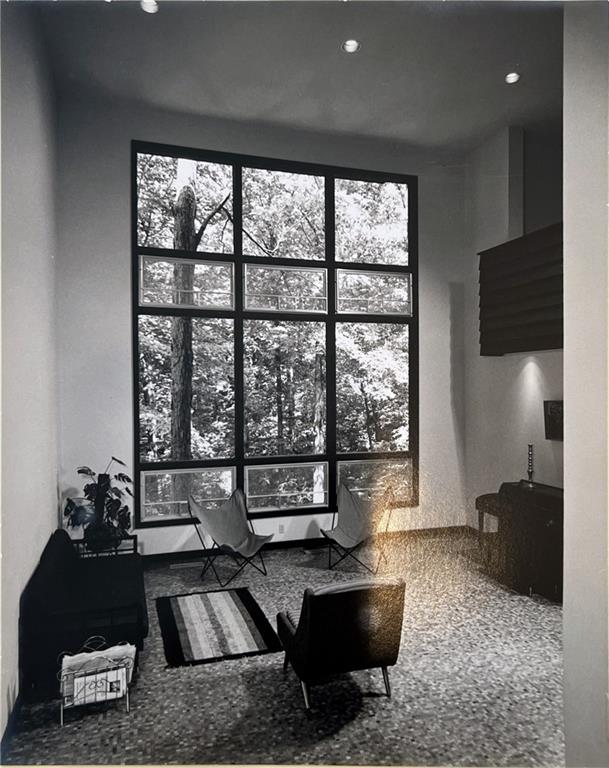 1038 Burton Drive NE