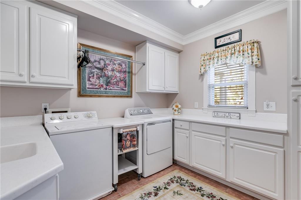 8561 Lake Forrest Drive