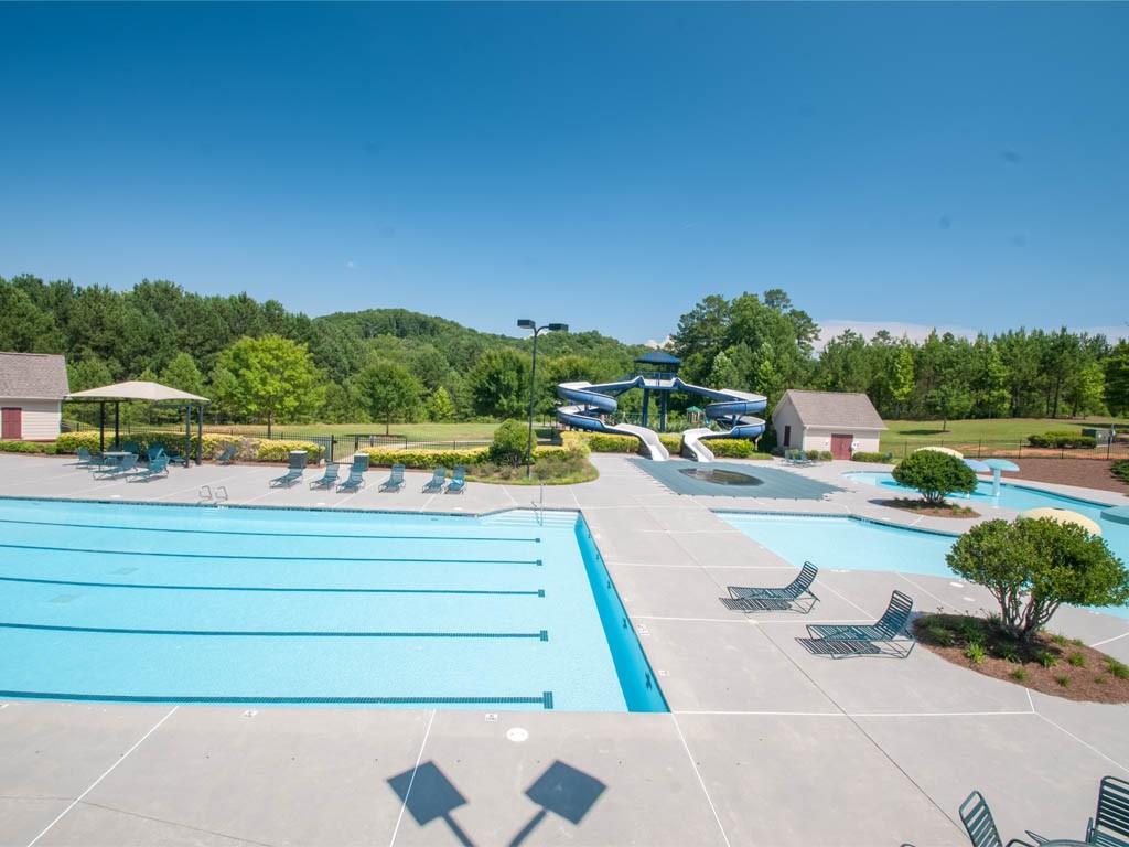 136 Majestic Oak Circle