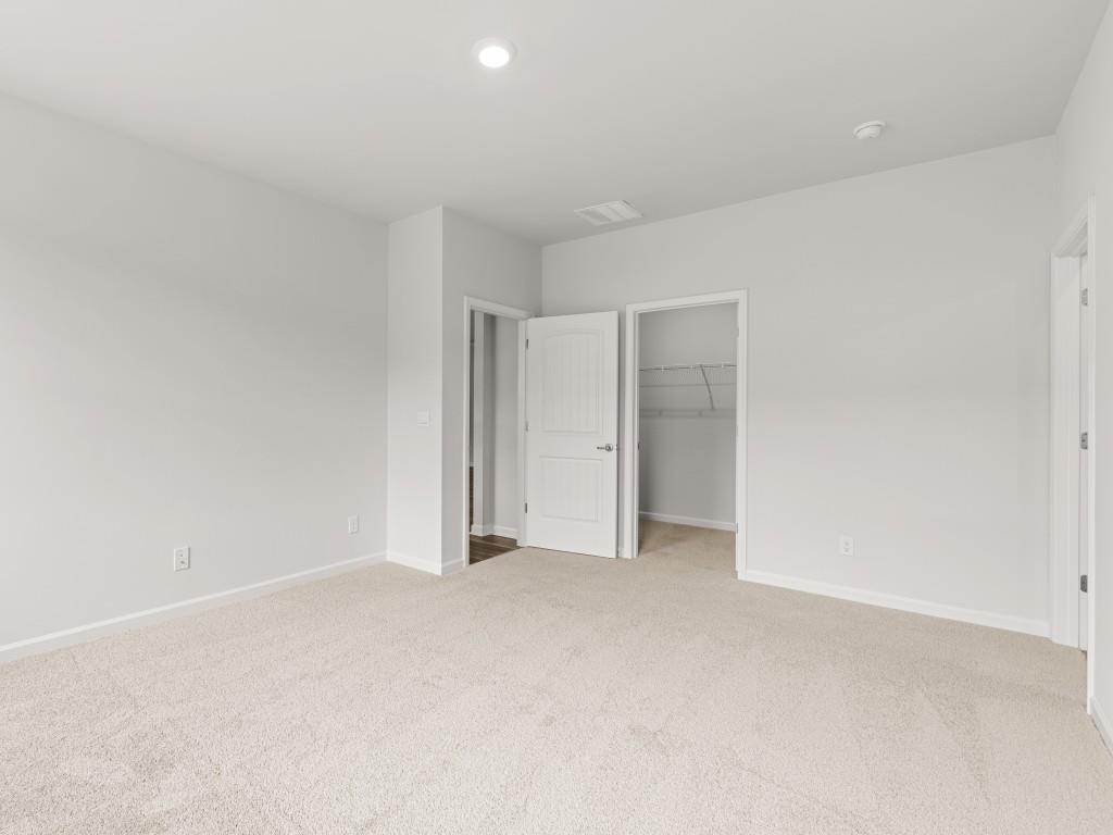 136 Majestic Oak Circle