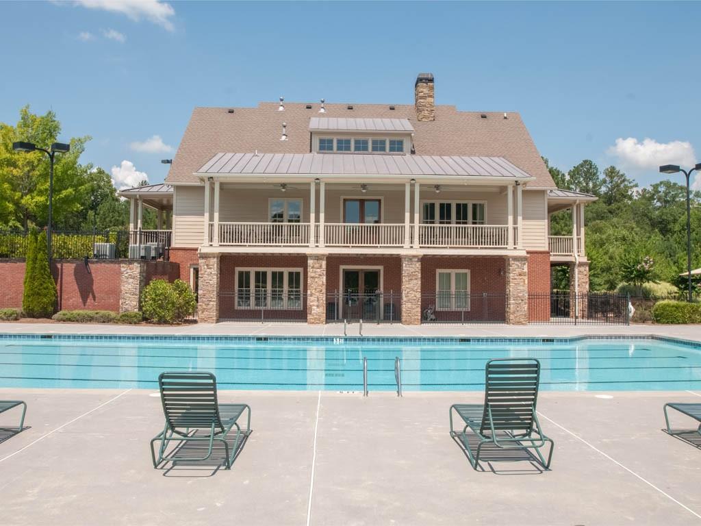 136 Majestic Oak Circle