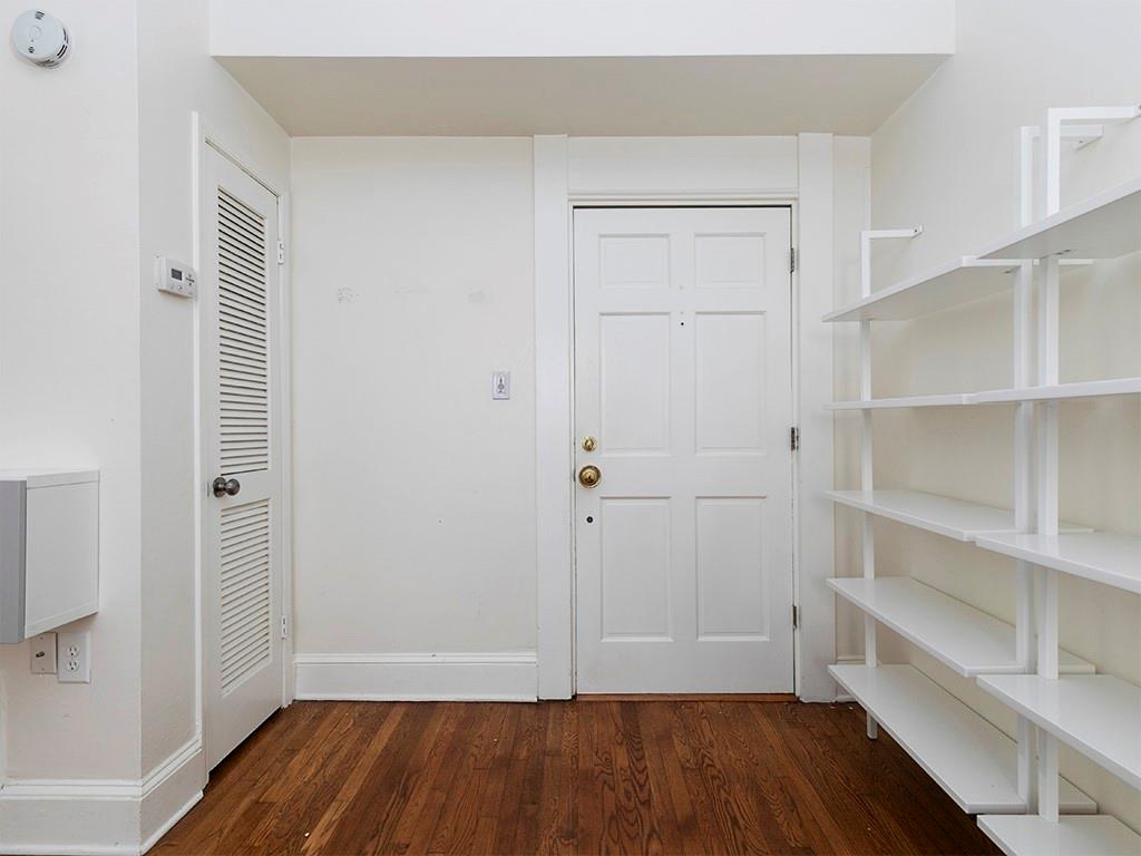 242 12th Street NE Unit 8