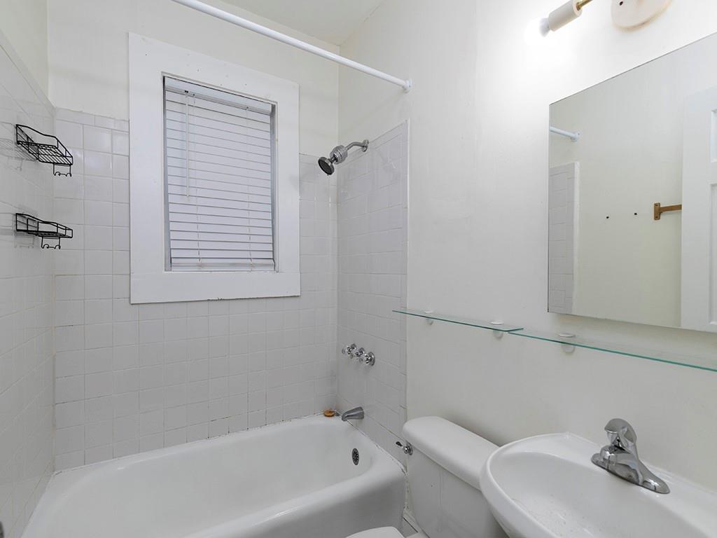 242 12th Street NE Unit 8