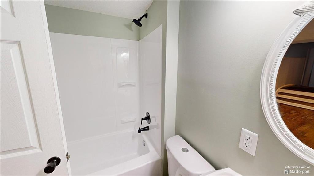 160 Southern Oaks Drive