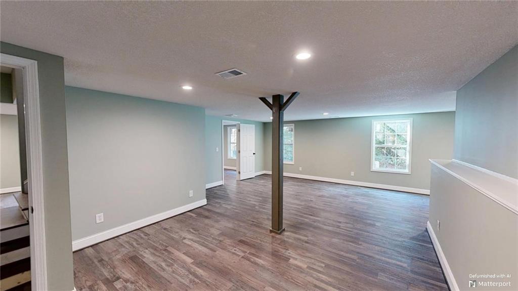 160 Southern Oaks Drive