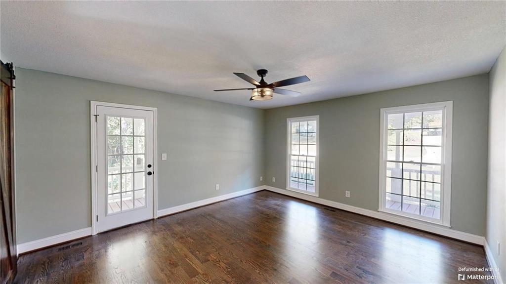 160 Southern Oaks Drive