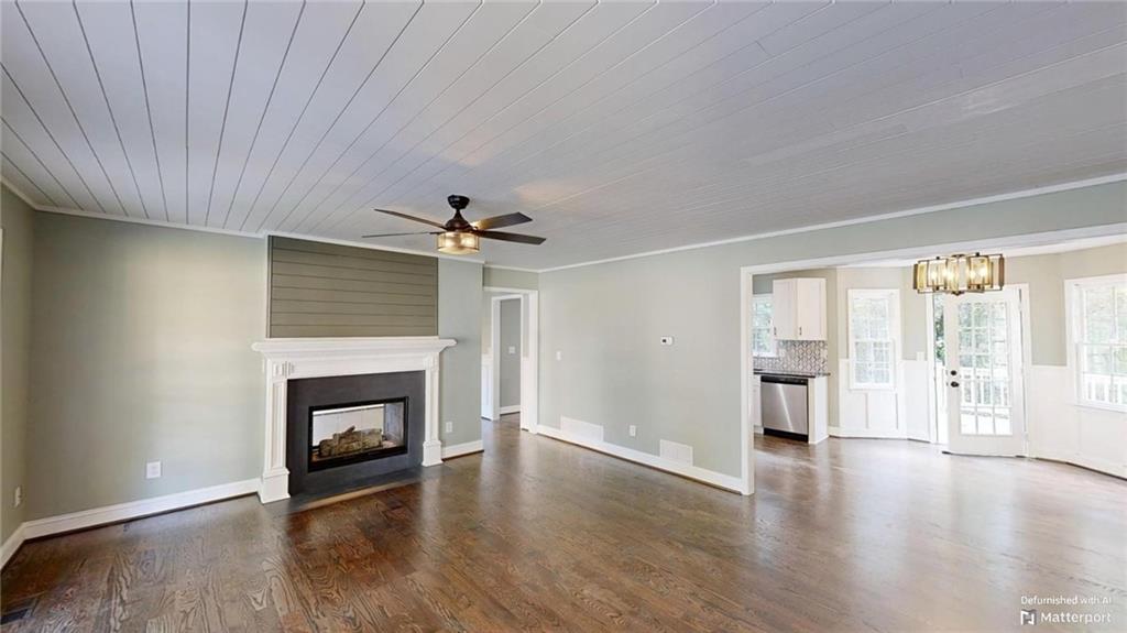 160 Southern Oaks Drive