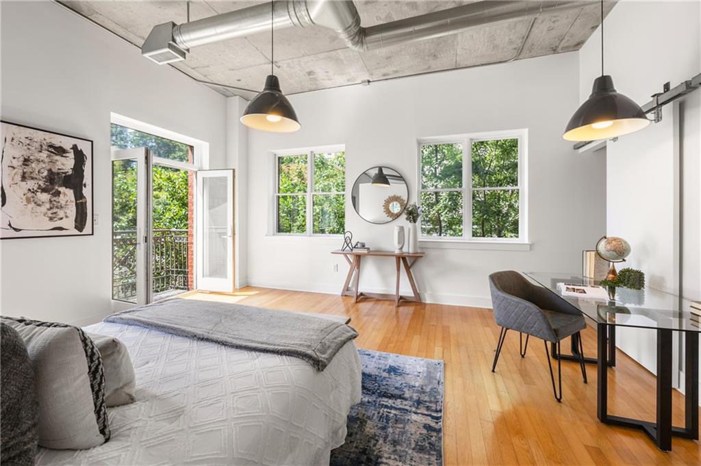 206 11th Street Unit 302