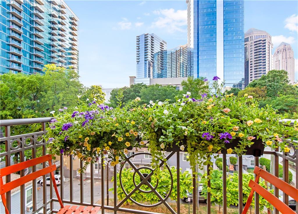 206 11th Street Unit 302