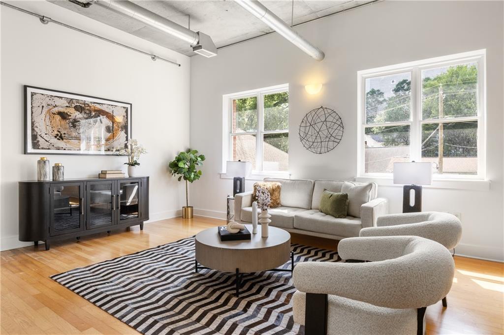 206 11th Street Unit 302