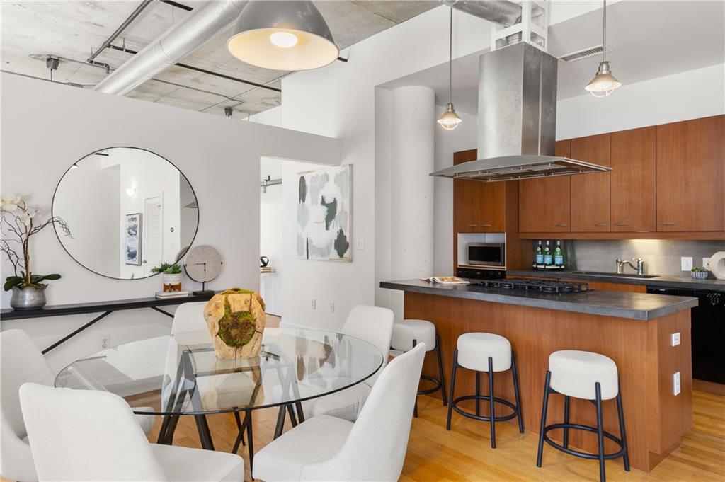 206 11th Street Unit 302