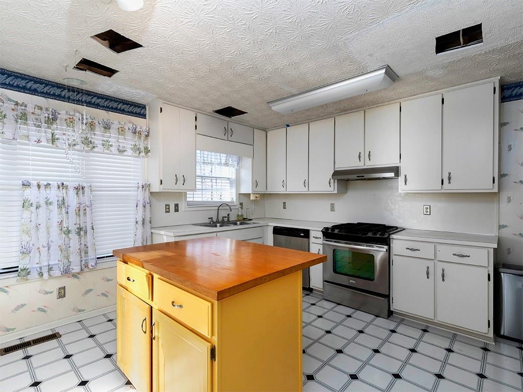 3504 Cedar Valley Drive SE