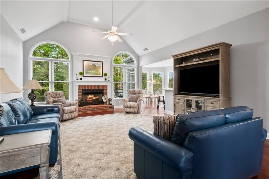 105 Fairway View Crossing