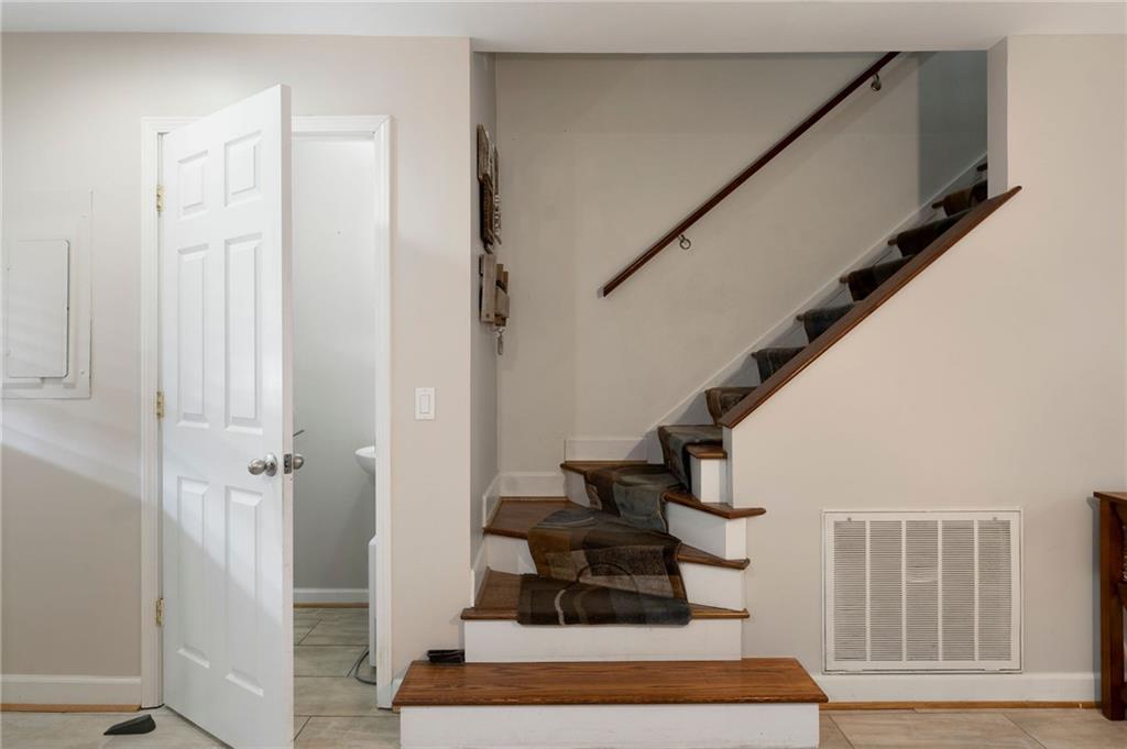 32 Mountain View Court