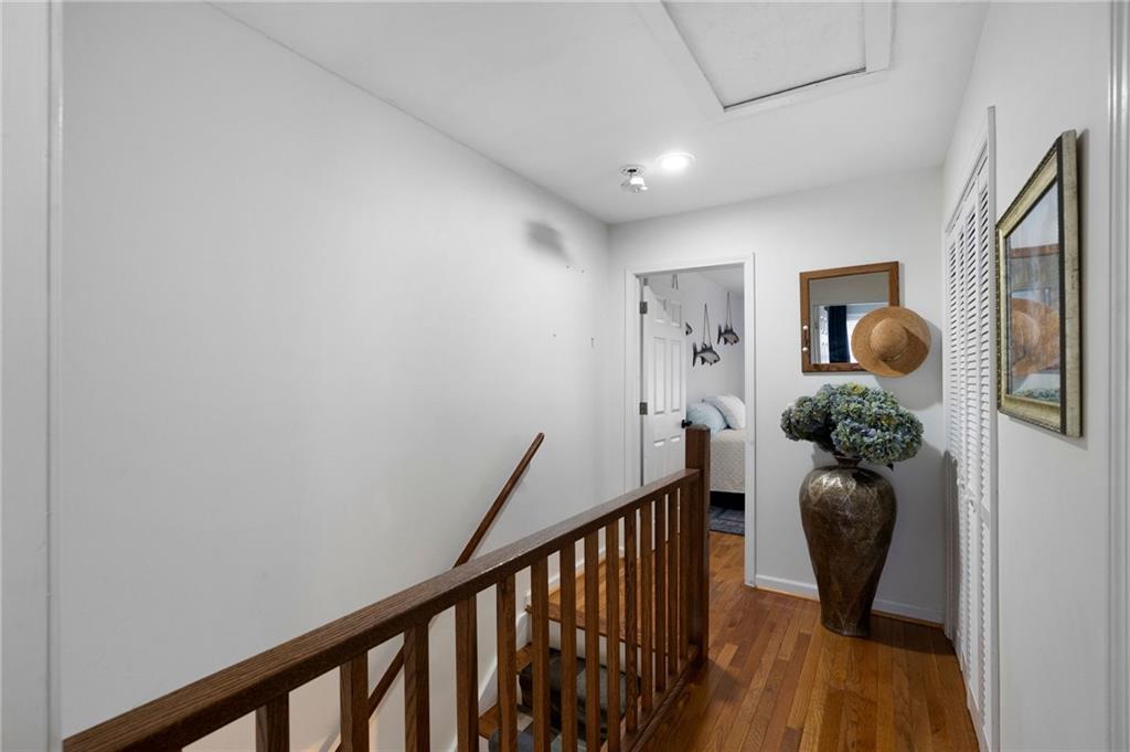 32 Mountain View Court