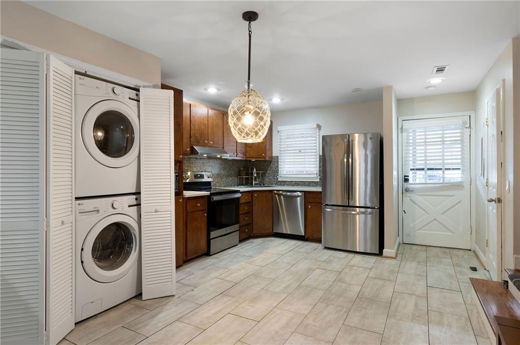 32 Mountain View Court