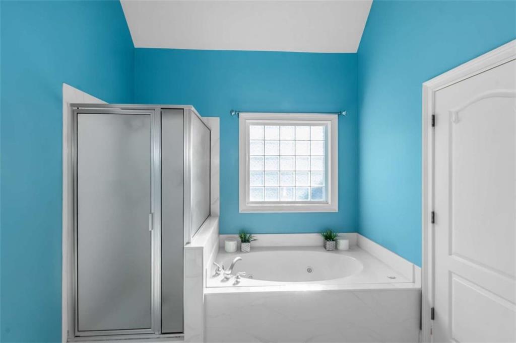 1027 Eagles Brooke Drive