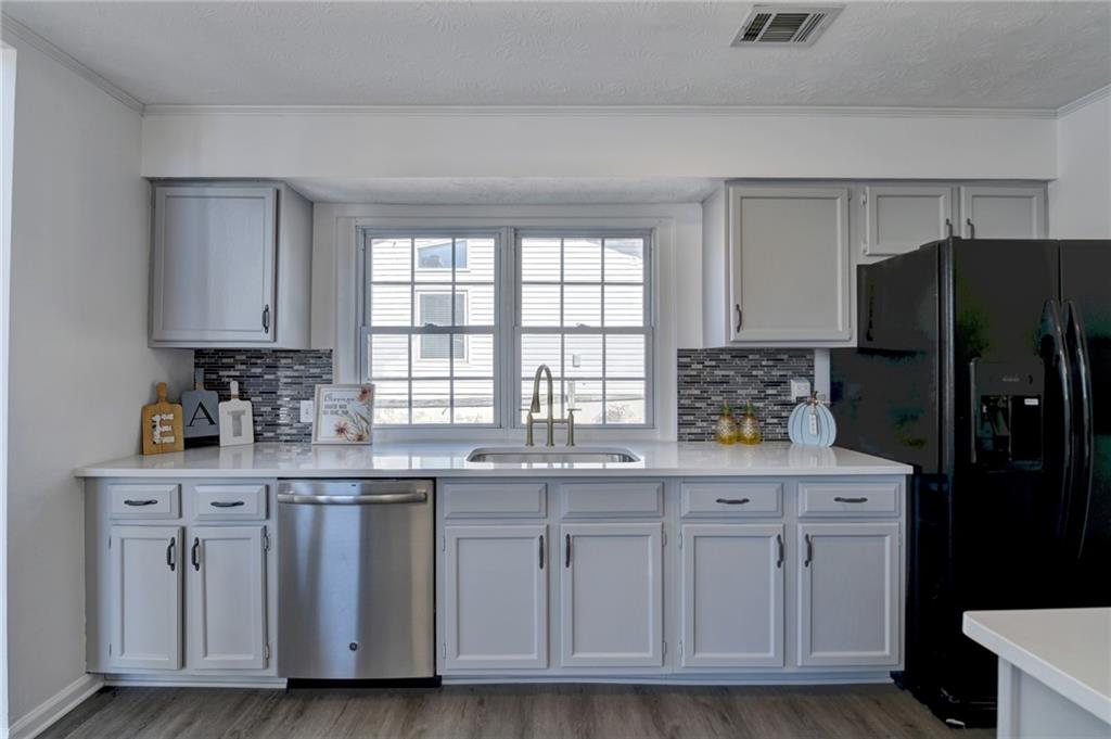 2762 Inverloch Circle