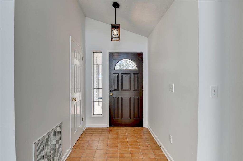 2762 Inverloch Circle