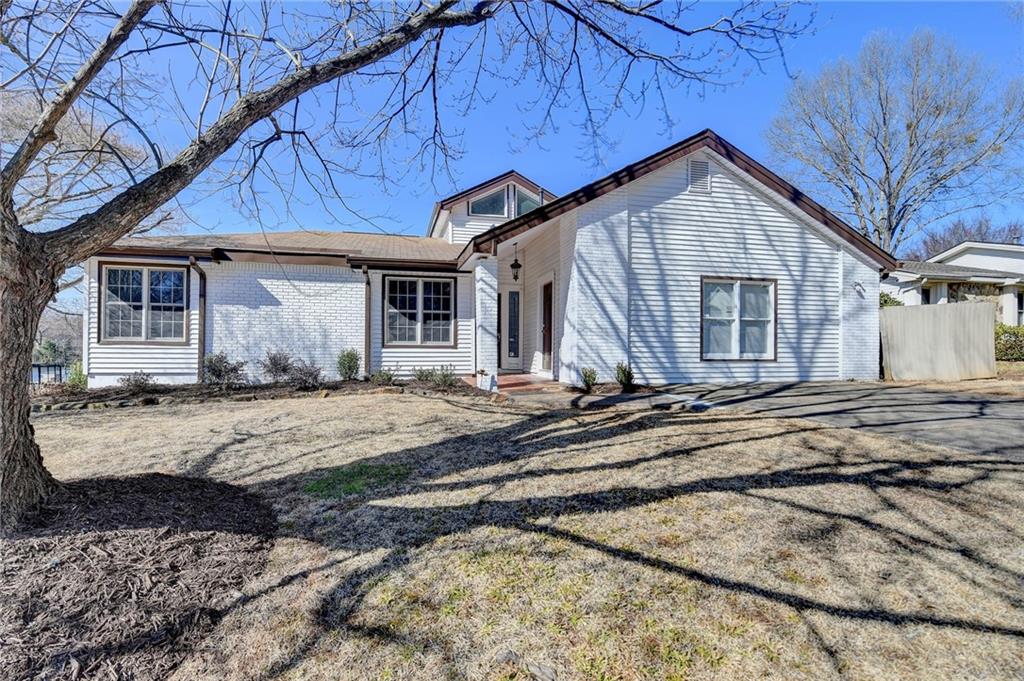 2762 Inverloch Circle