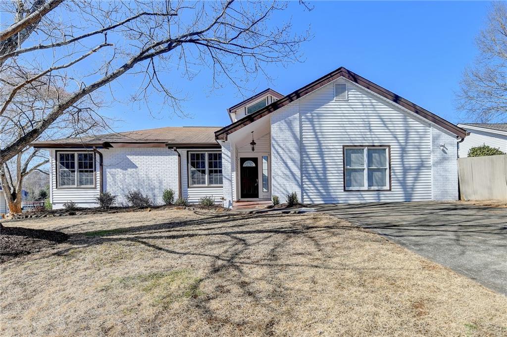 2762 Inverloch Circle