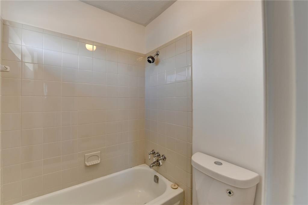 2762 Inverloch Circle