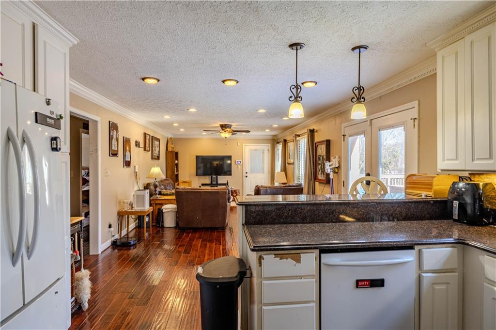 2107 Rockmart Road