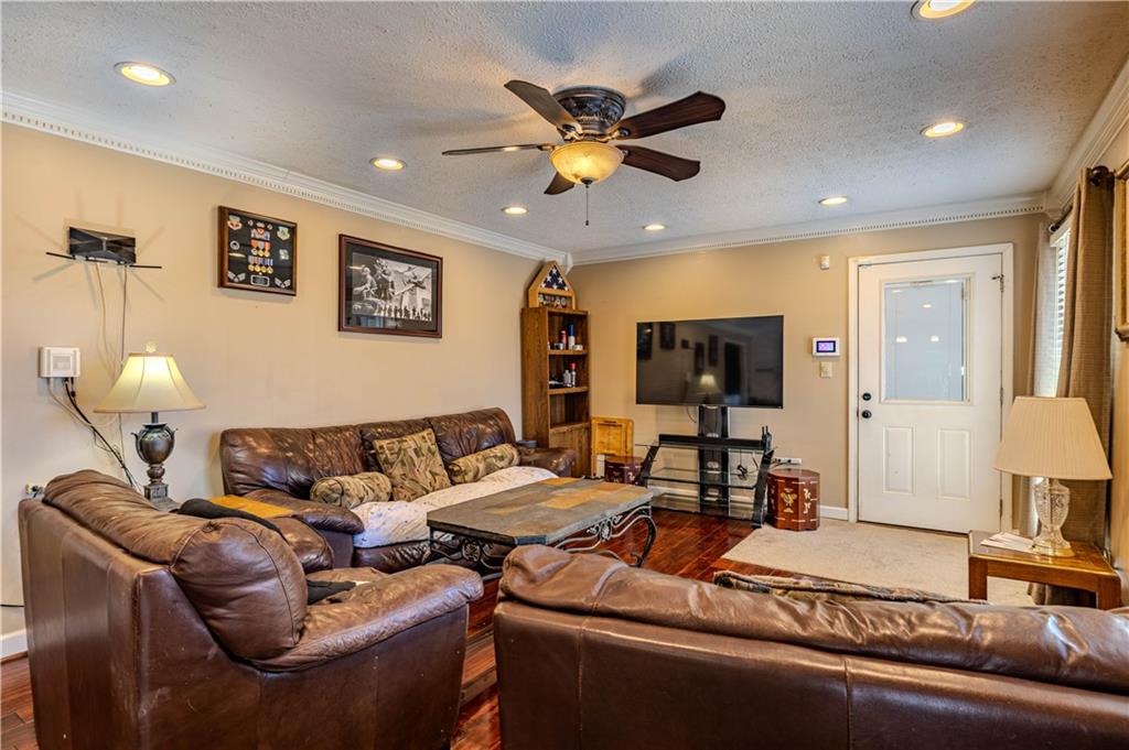 2107 Rockmart Road