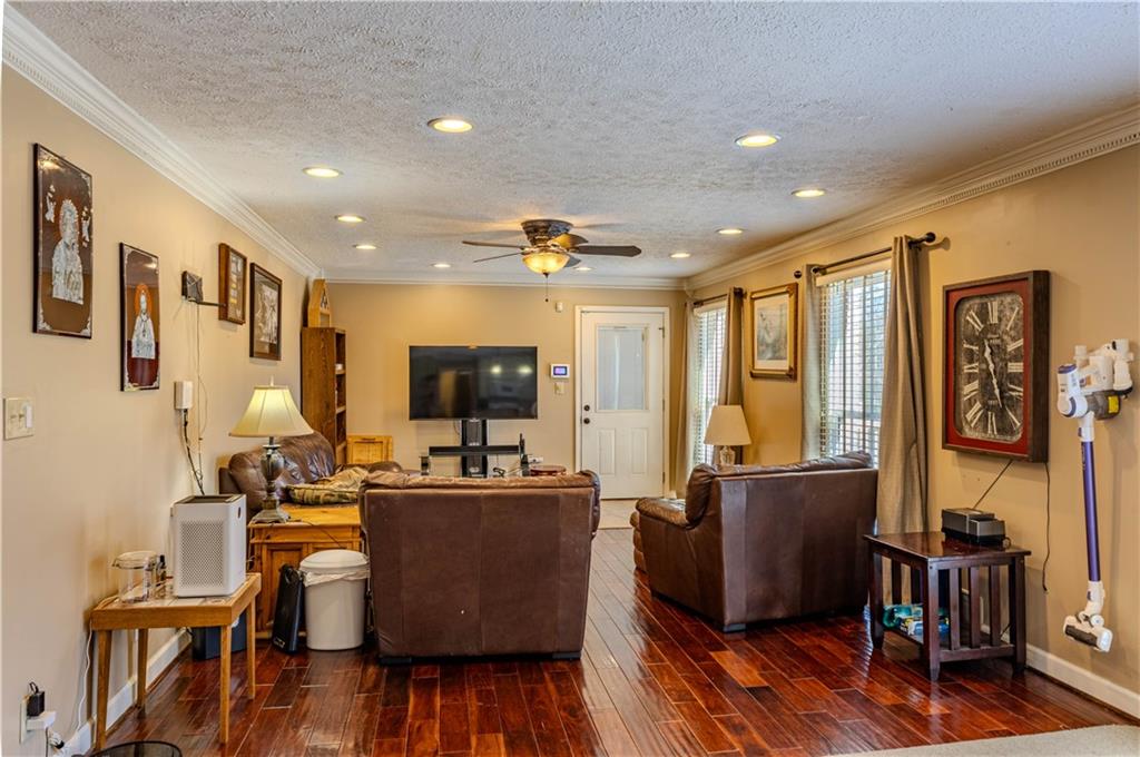 2107 Rockmart Road