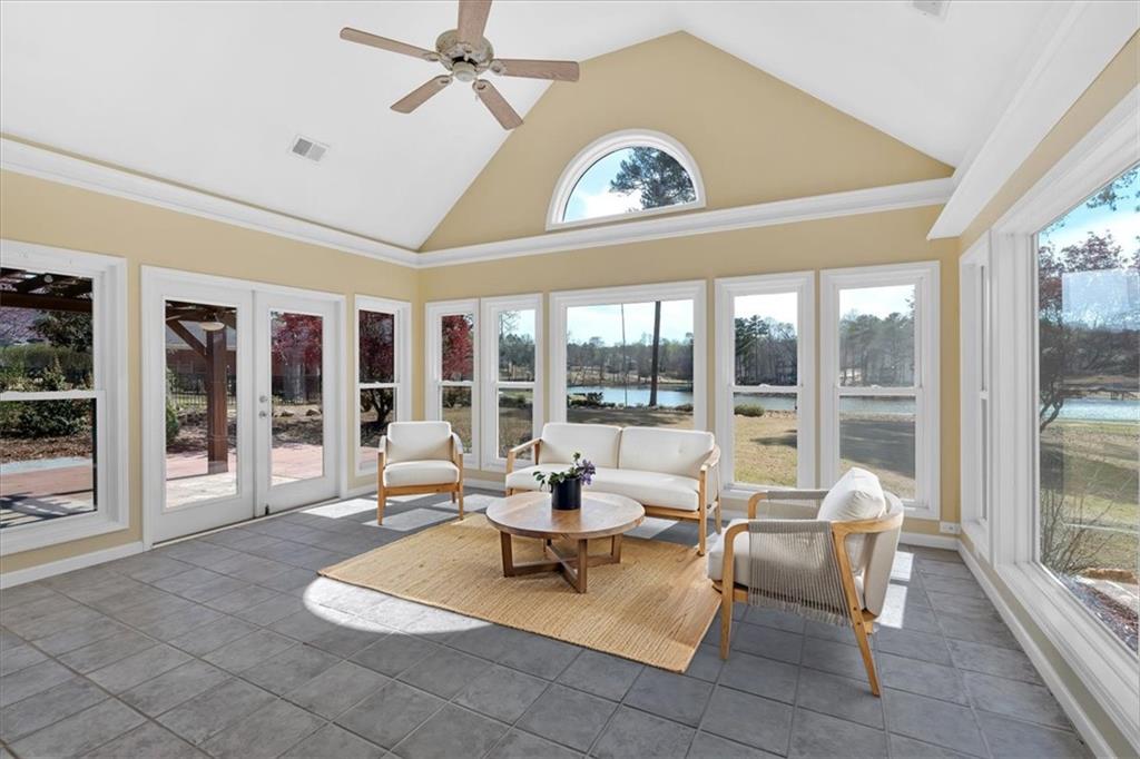 2445 Ridgelake Drive