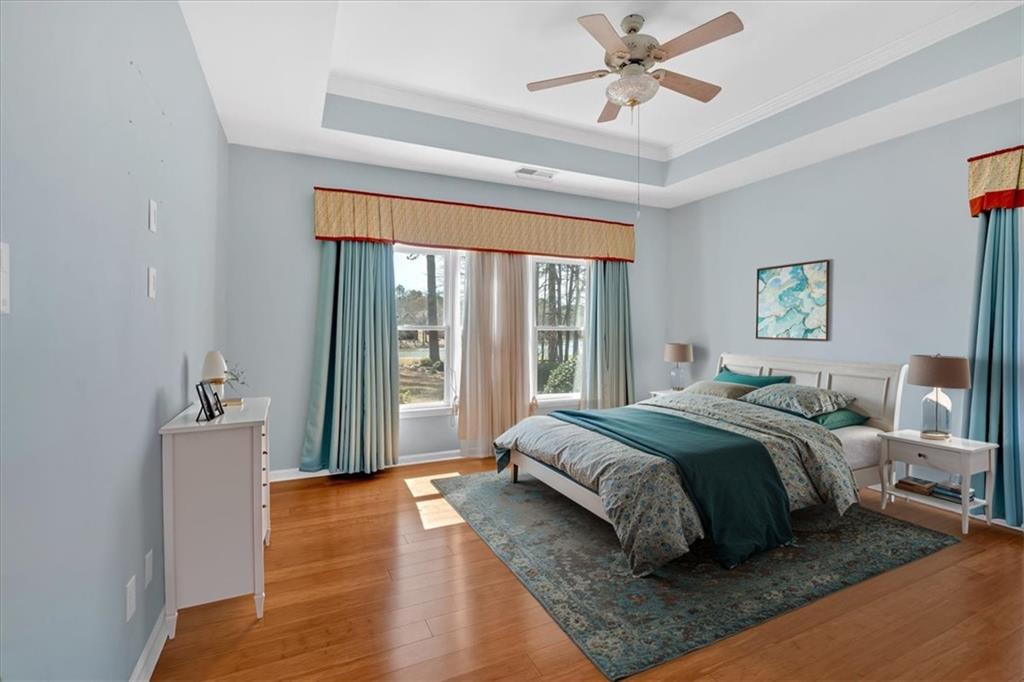 2445 Ridgelake Drive