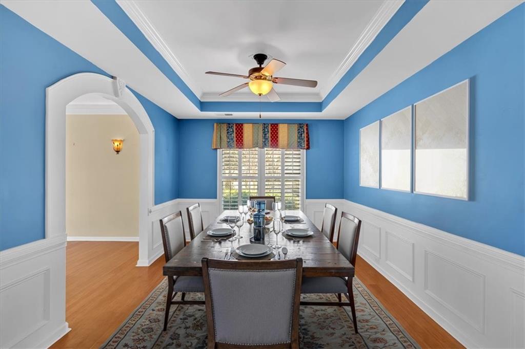 2445 Ridgelake Drive