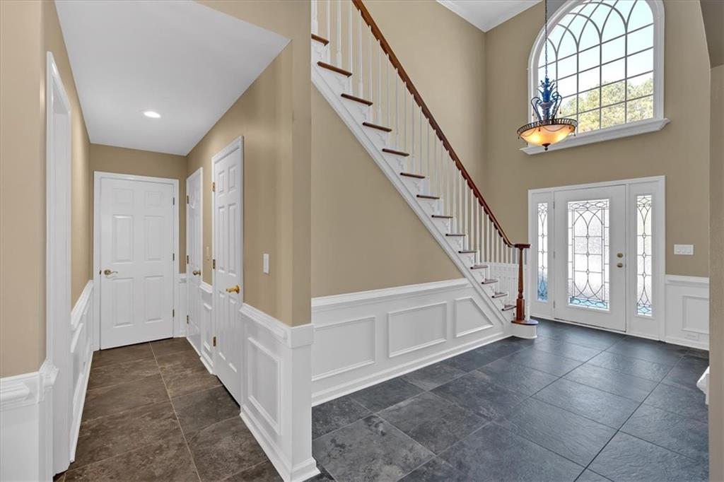 2445 Ridgelake Drive