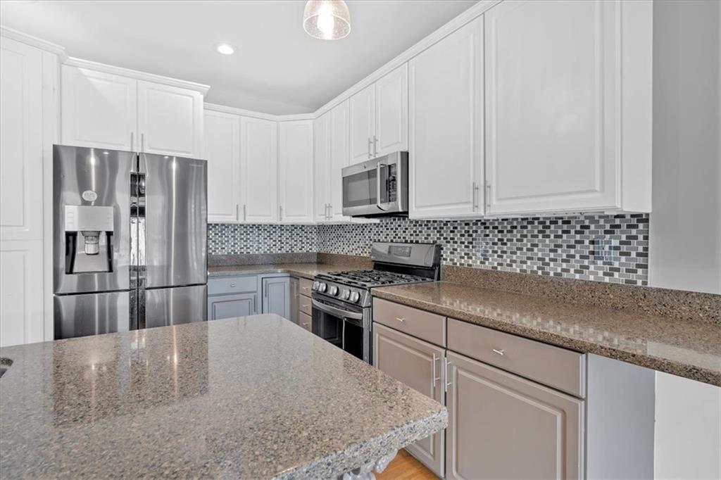 2445 Ridgelake Drive