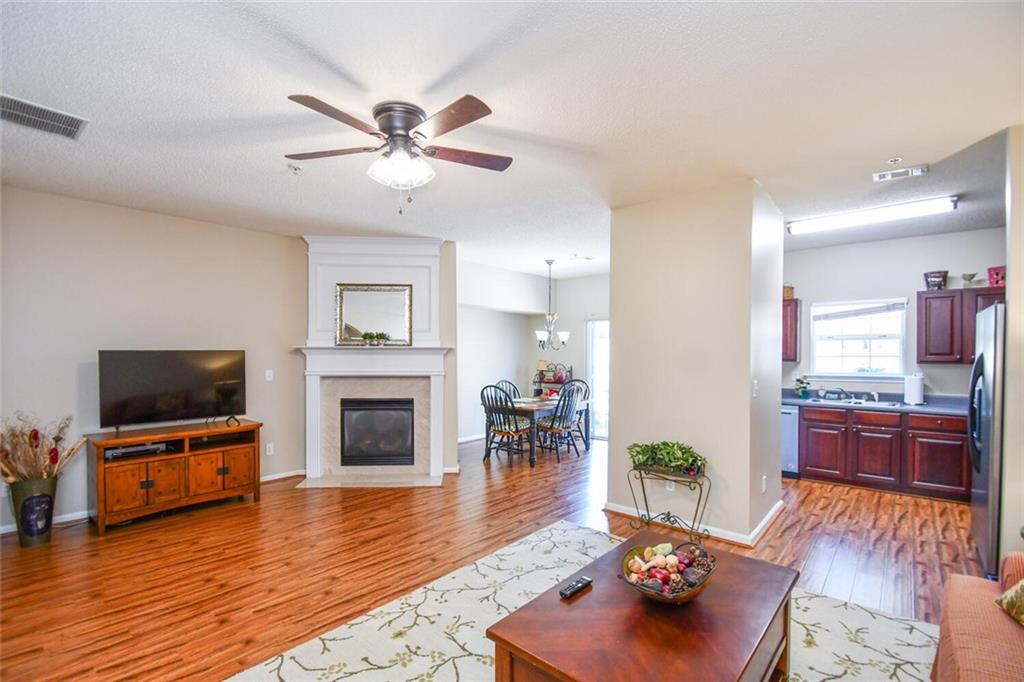 904 Magnolia Leaf Drive