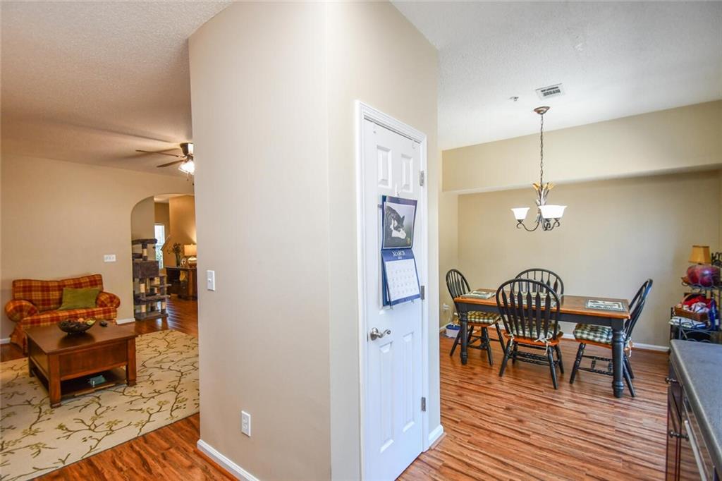 904 Magnolia Leaf Drive