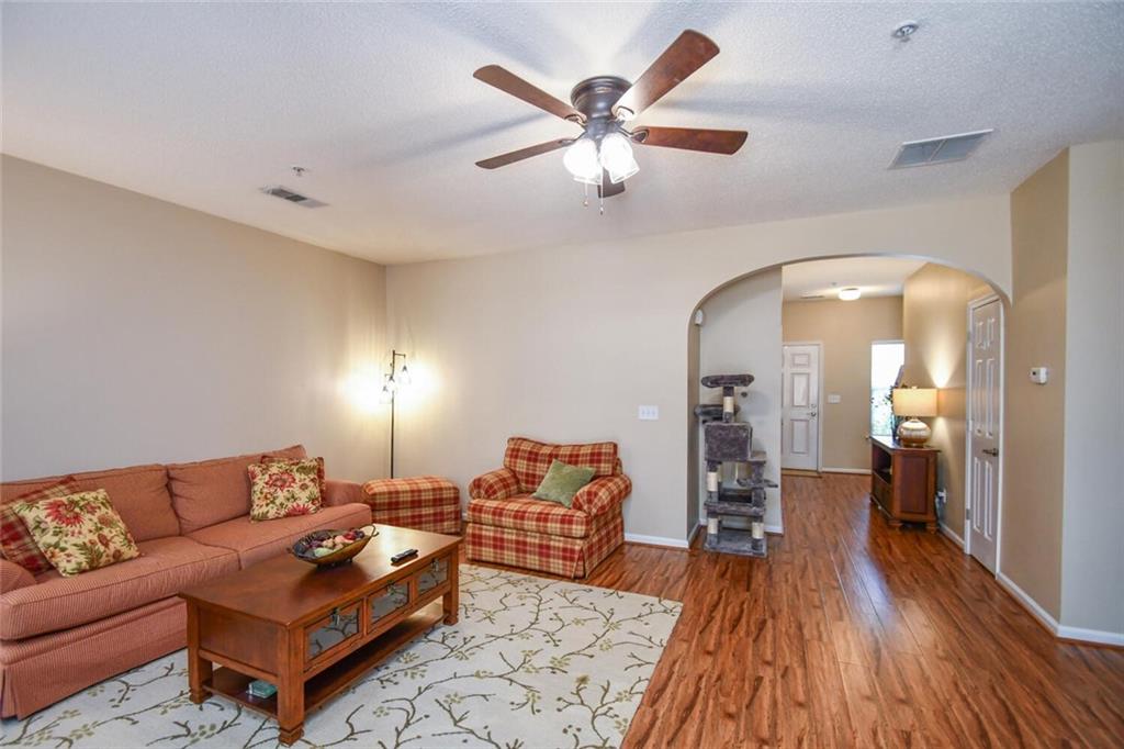 904 Magnolia Leaf Drive