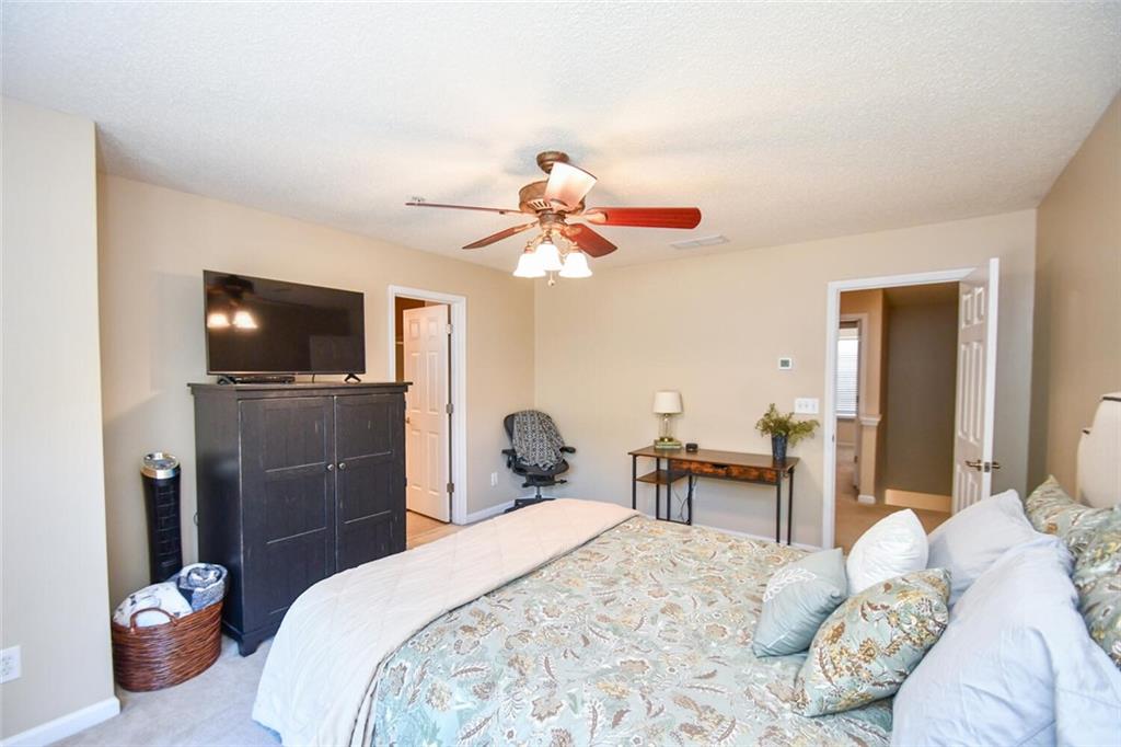 904 Magnolia Leaf Drive