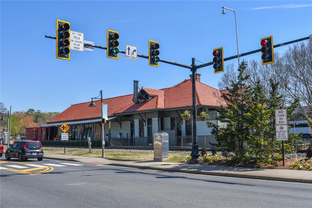 904 Magnolia Leaf Drive