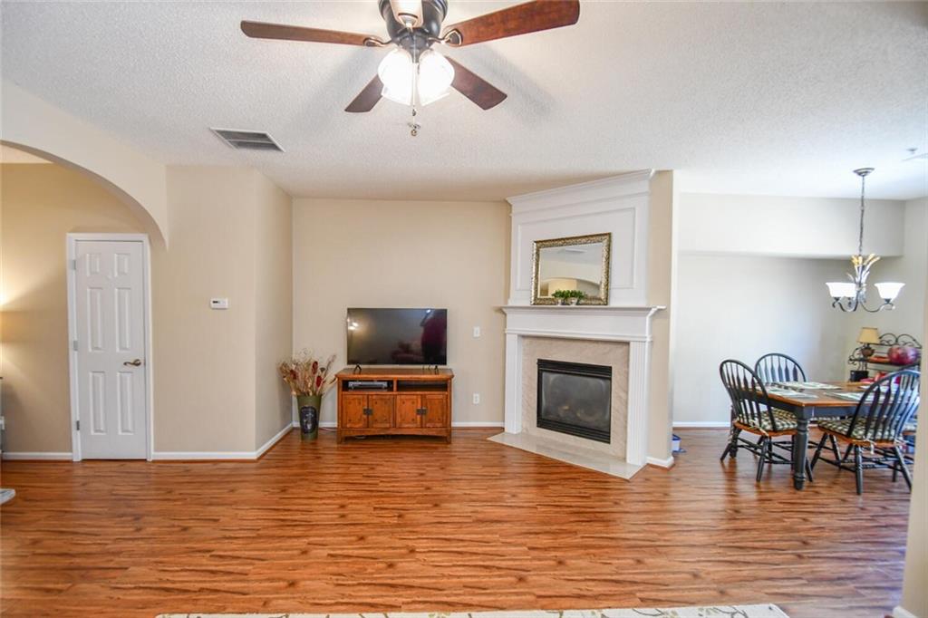 904 Magnolia Leaf Drive