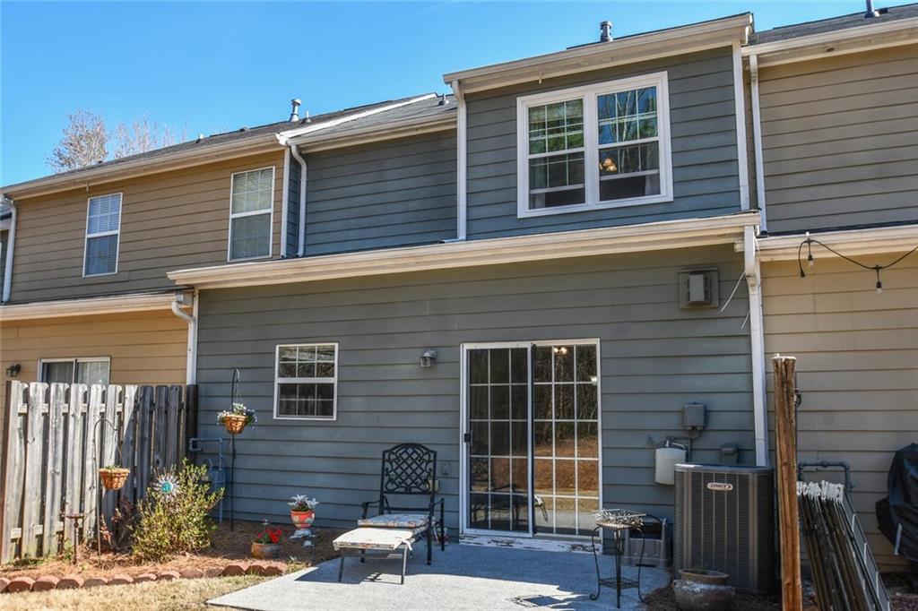 904 Magnolia Leaf Drive